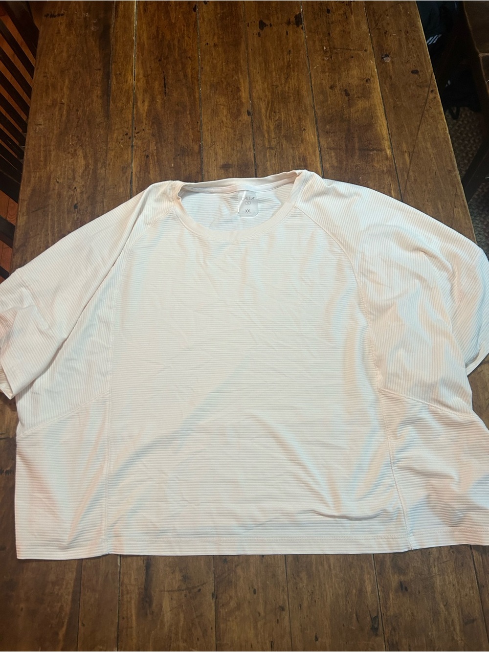 Women's Short Sleeve Tee in Peach
